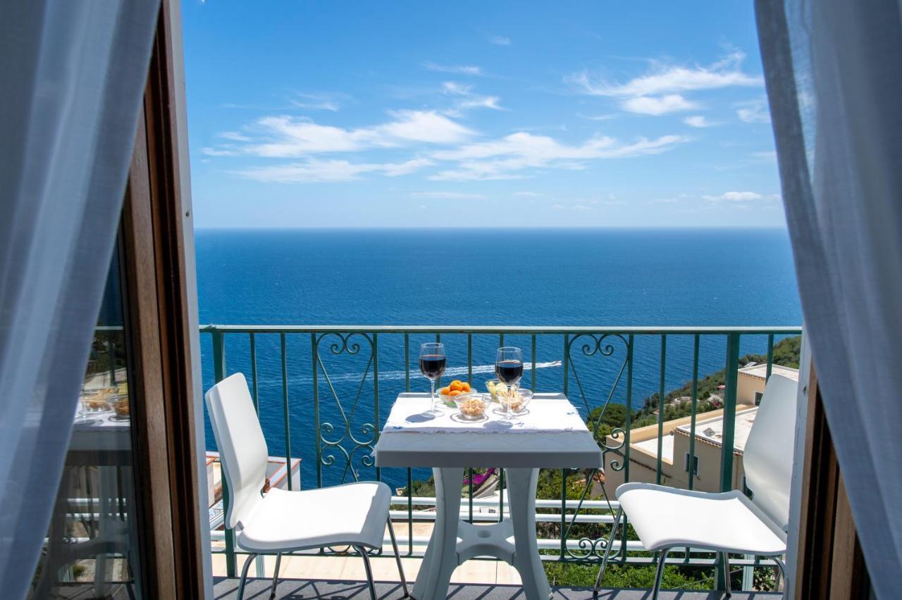 Moressas In Praiano Kültér fotó