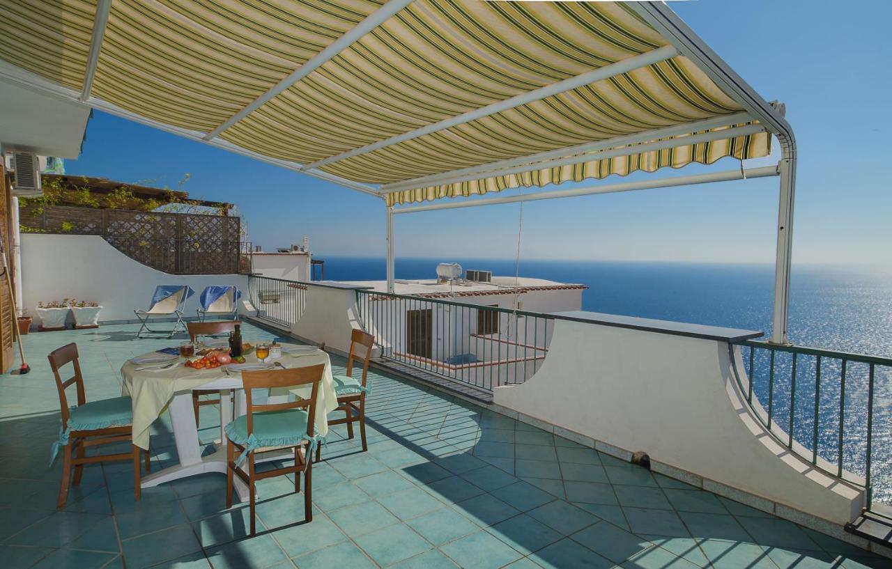 Moressas In Praiano Kültér fotó